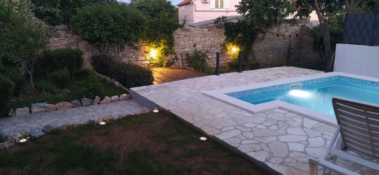 Kamena Kuca Rutar